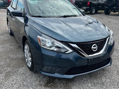 Used 2016 Nissan Sentra SV image 3
