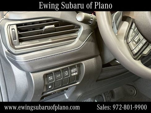 Used 2025 Subaru Forester Premium AWD/4WD image 10