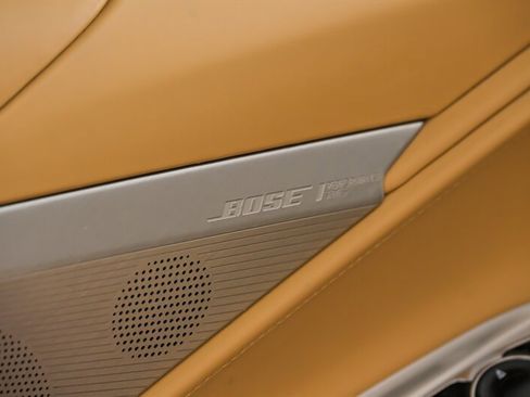 Used 2022 Chevrolet Corvette Stingray Premium Conv w/ Z51 Performance Package image 23