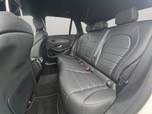 Used 2022 Mercedes-Benz GLC 300 4MATIC image 12