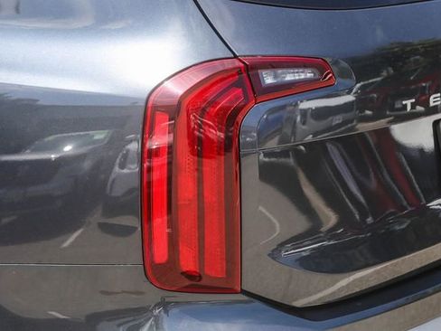 Certified 2024 Kia Telluride S AWD/4WD image 11