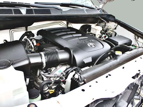 Used 2013 Toyota Tundra SR5 image 42