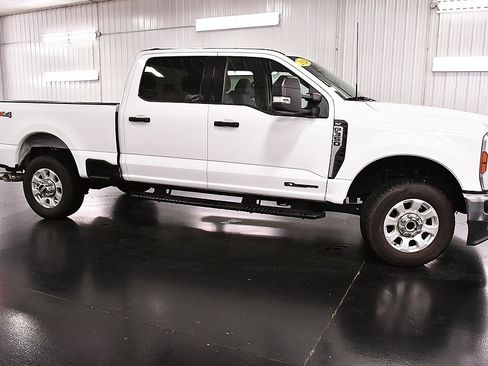 Used 2024 Ford F350 XLT image 8