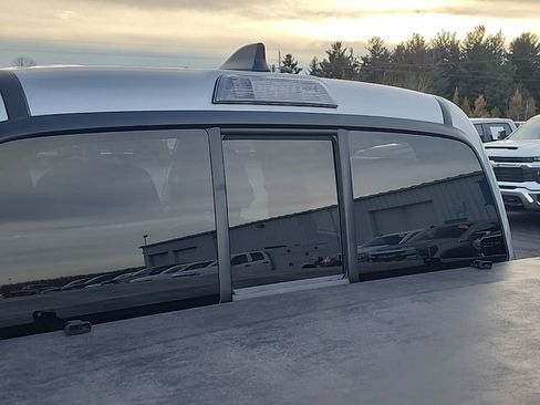 Used 2022 Toyota Tacoma SR image 12