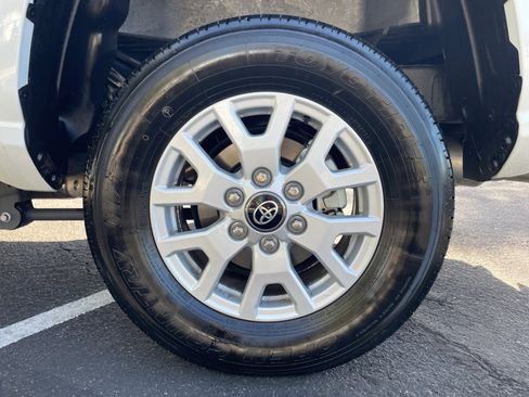 Certified 2025 Toyota Tacoma SR5 image 26