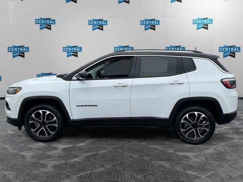 Used 2022 Jeep Compass Limited AWD/4WD image 3