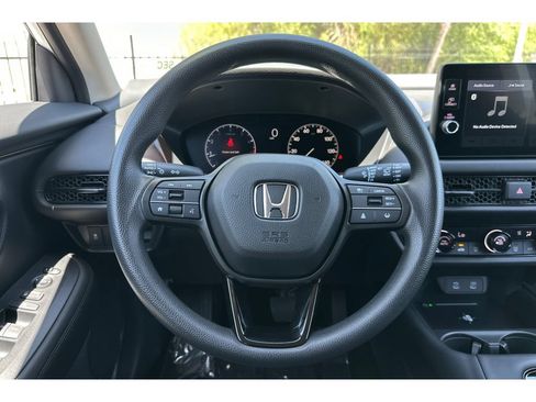 Used 2027 Honda HR-V LX image 36