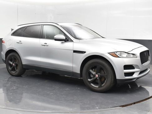 Used 2019 Jaguar F-PACE Premium AWD/4WD image 10