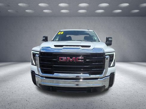 Used 2025 GMC Sierra 2500 Pro w/ 1SA Pro Safety Plus Package AWD/4WD image 2