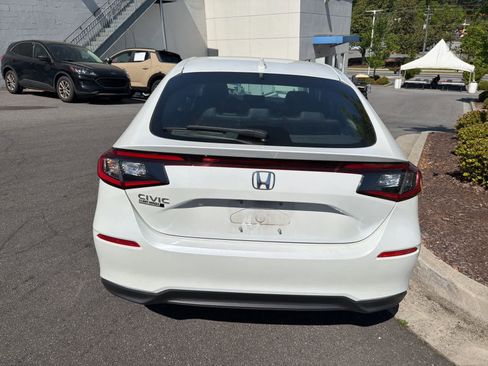 Certified 2023 Honda Civic EX-L image 9