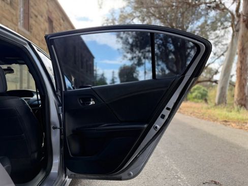 Used 2016 Honda Accord Sport image 19