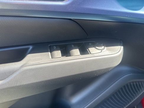 New 2026 Chevrolet Equinox EV LT image 13