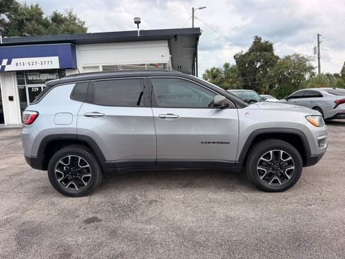 Used 2019 Jeep Compass Trailhawk AWD/4WD image 9