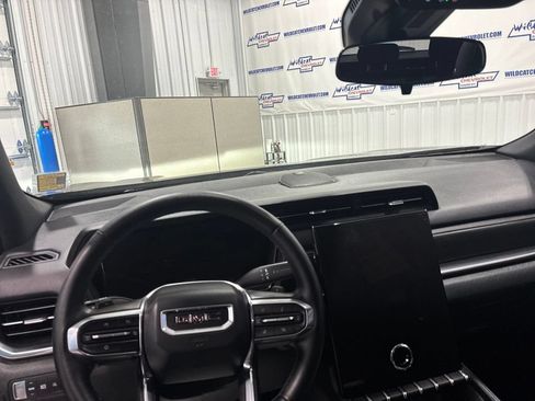 Used 2026 GMC Terrain Elevation FWD image 2