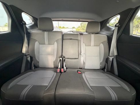 Used 2025 Chevrolet Blazer LT FWD image 24