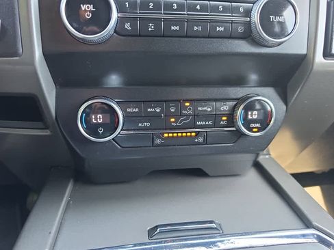 Used 2019 Ford Expedition Max XLT AWD/4WD image 19