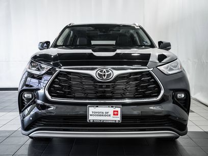 New 2026 Toyota Highlander Platinum