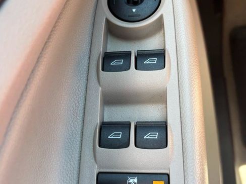 Used 2014 Ford Escape SE AWD/4WD image 16