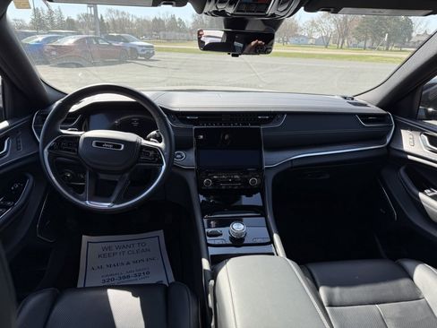 Used 2021 Jeep Grand Cherokee L Overland w/ Luxury Tech Group IV AWD/4WD image 22