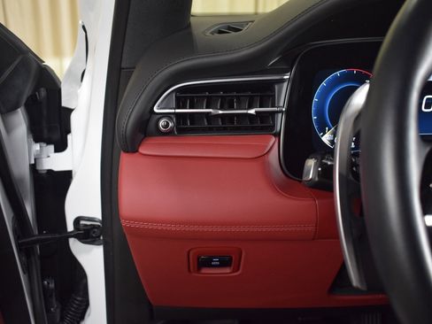 Certified 2023 Maserati Grecale Modena image 29