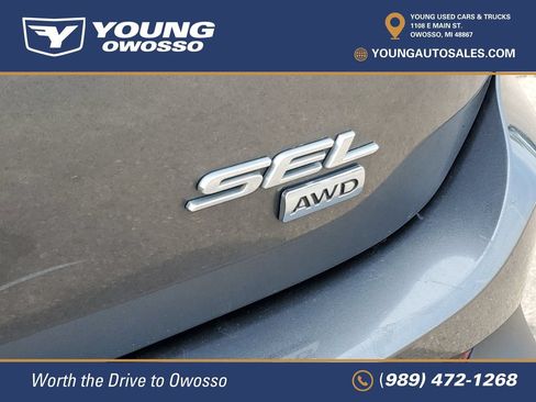 Used 2017 Ford Edge SEL w/ Equipment Group 201A AWD/4WD image 34