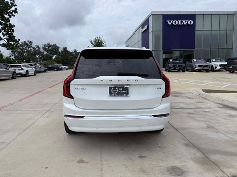 Certified 2025 Volvo XC90 T8 Plus w/ Protection Package Premier AWD/4WD image 5