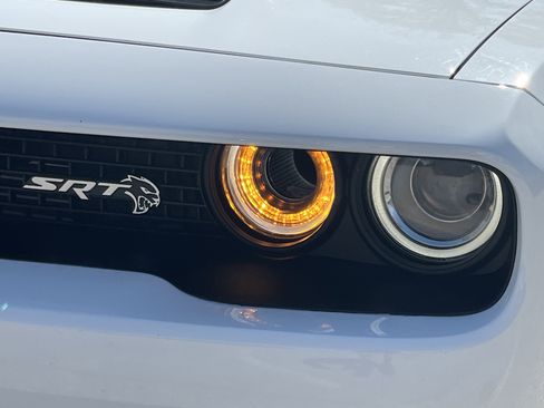 Used 2019 Dodge Challenger SRT Hellcat Redeye image 25