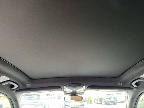 Certified 2023 BMW X7 xDrive40i w/ M Sport Package image 18