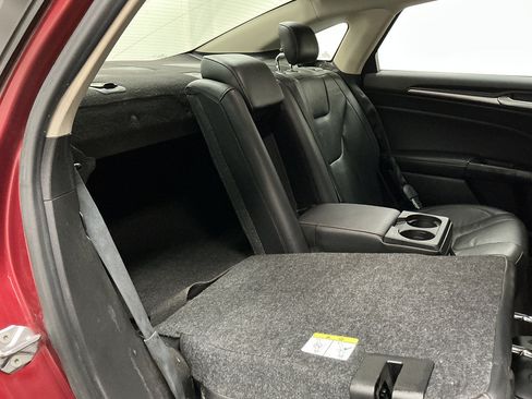 Used 2019 Ford Fusion Titanium AWD/4WD image 30
