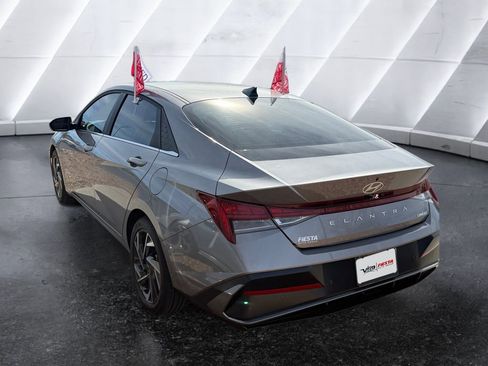 Certified 2024 Hyundai Elantra Limited image 6