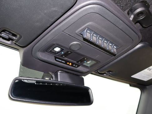 Used 2023 Ford Bronco Badlands w/ Sasquatch Package AWD/4WD image 24