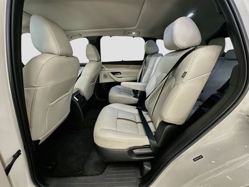 Used 2024 MAZDA CX-90 Plug-In Hybrid w/ Premium Plus AWD/4WD image 30
