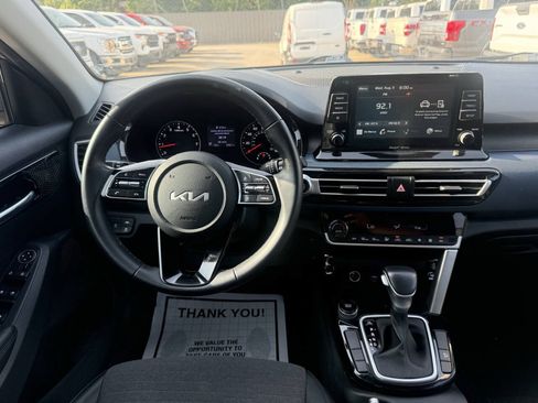Used 2023 Kia Seltos S FWD image 21