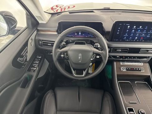 New 2025 Lincoln Aviator Reserve w/ Luxury Package image 10