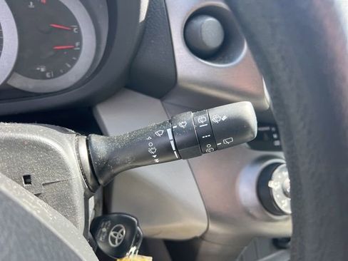 Used 2010 Toyota RAV4 2WD image 10