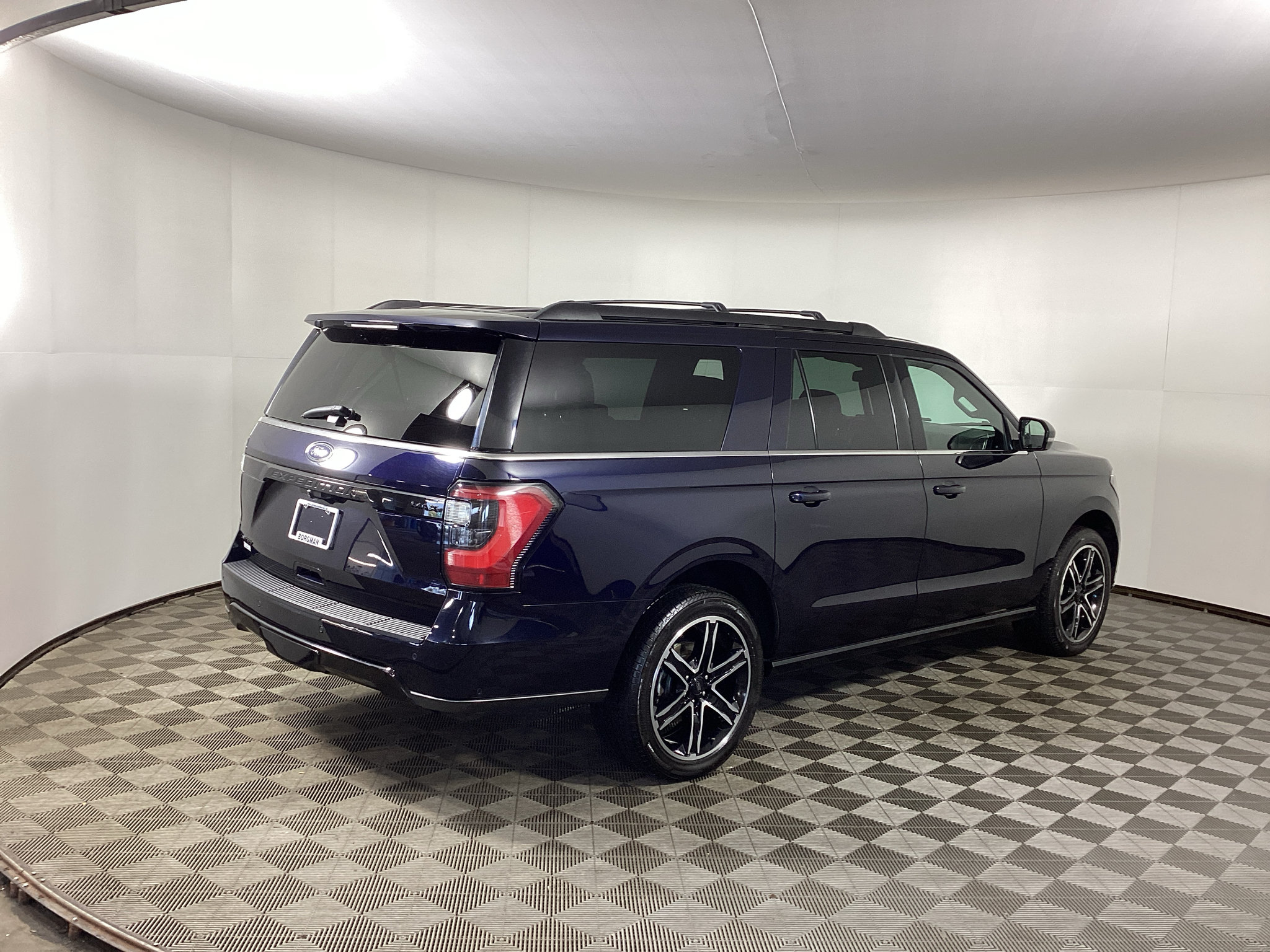 Used 2021 Ford Expedition Max Limited AWD/4WD image 2