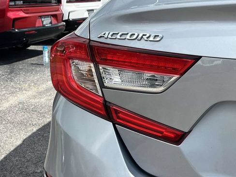 Used 2020 Honda Accord EX image 10