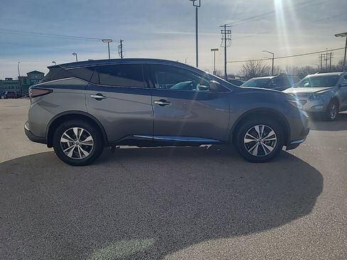 Used 2022 Nissan Murano S image 7