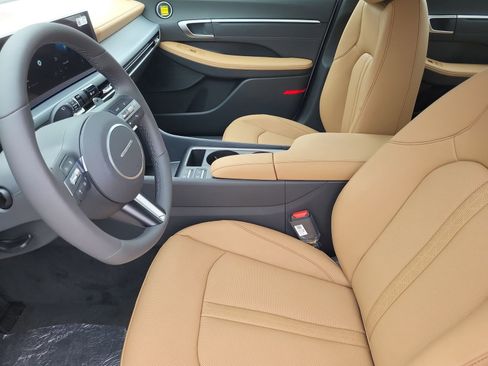 New 2025 Hyundai Sonata Limited image 6