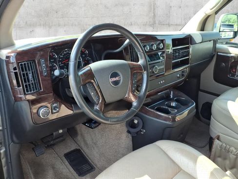 Used 2011 GMC Savana 1500 RWD image 5