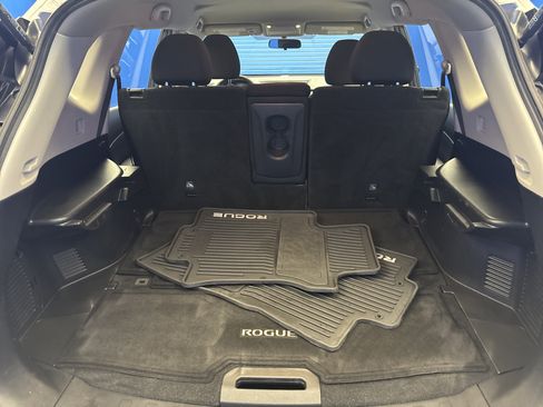 Used 2017 Nissan Rogue S AWD/4WD image 24