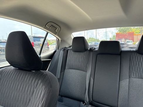 Used 2025 Toyota Camry LE image 31