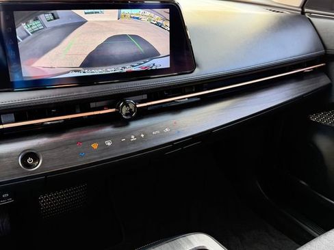 Certified 2024 Nissan Ariya FWD image 19