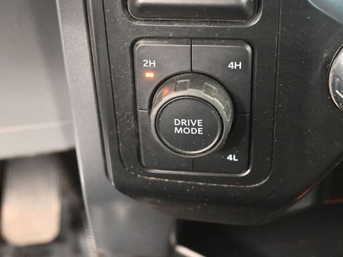 Used 2024 Ford F150 XLT AWD/4WD image 32