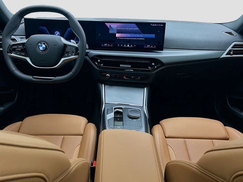 Used 2025 BMW 230i Coupe w/ Convenience Package image 13