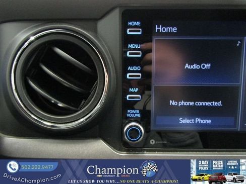 Used 2021 Toyota Tacoma TRD Off-Road image 31