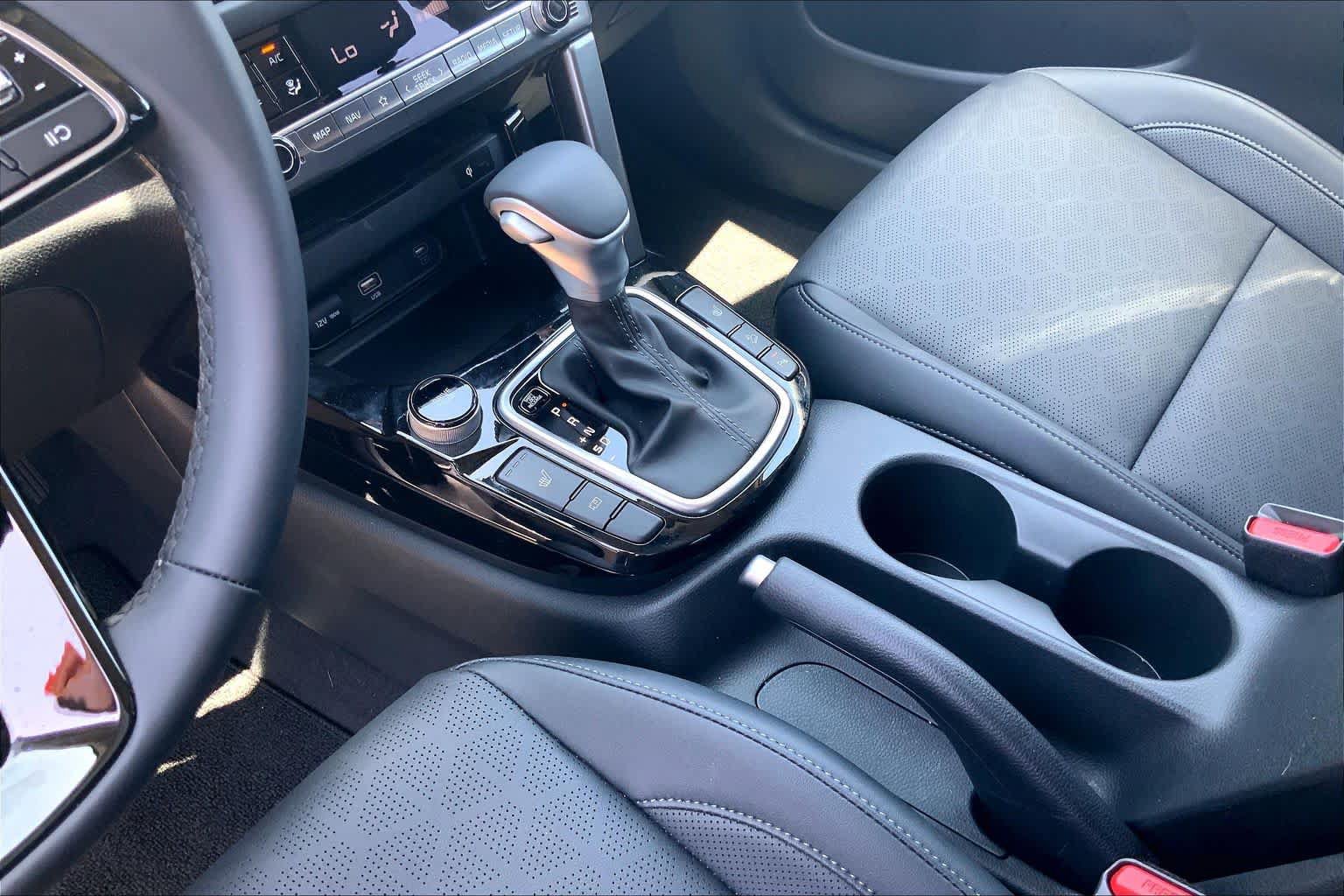 Certified 2026 Kia Seltos EX w/ EX Sunroof Package FWD image 17