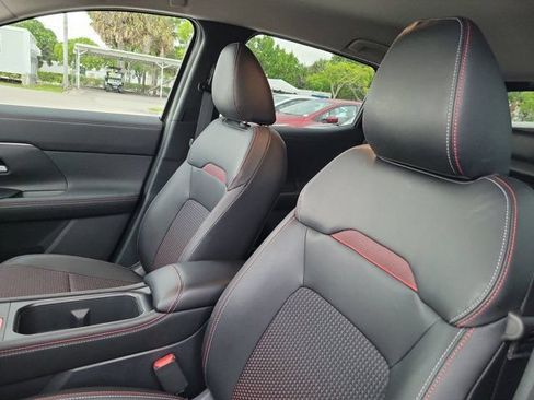 Certified 2026 Nissan Kicks SR FWD image 16