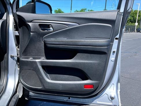 Used 2017 Honda Ridgeline RTL image 25