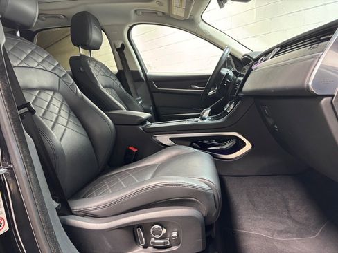 Used 2023 Jaguar F-PACE S image 32